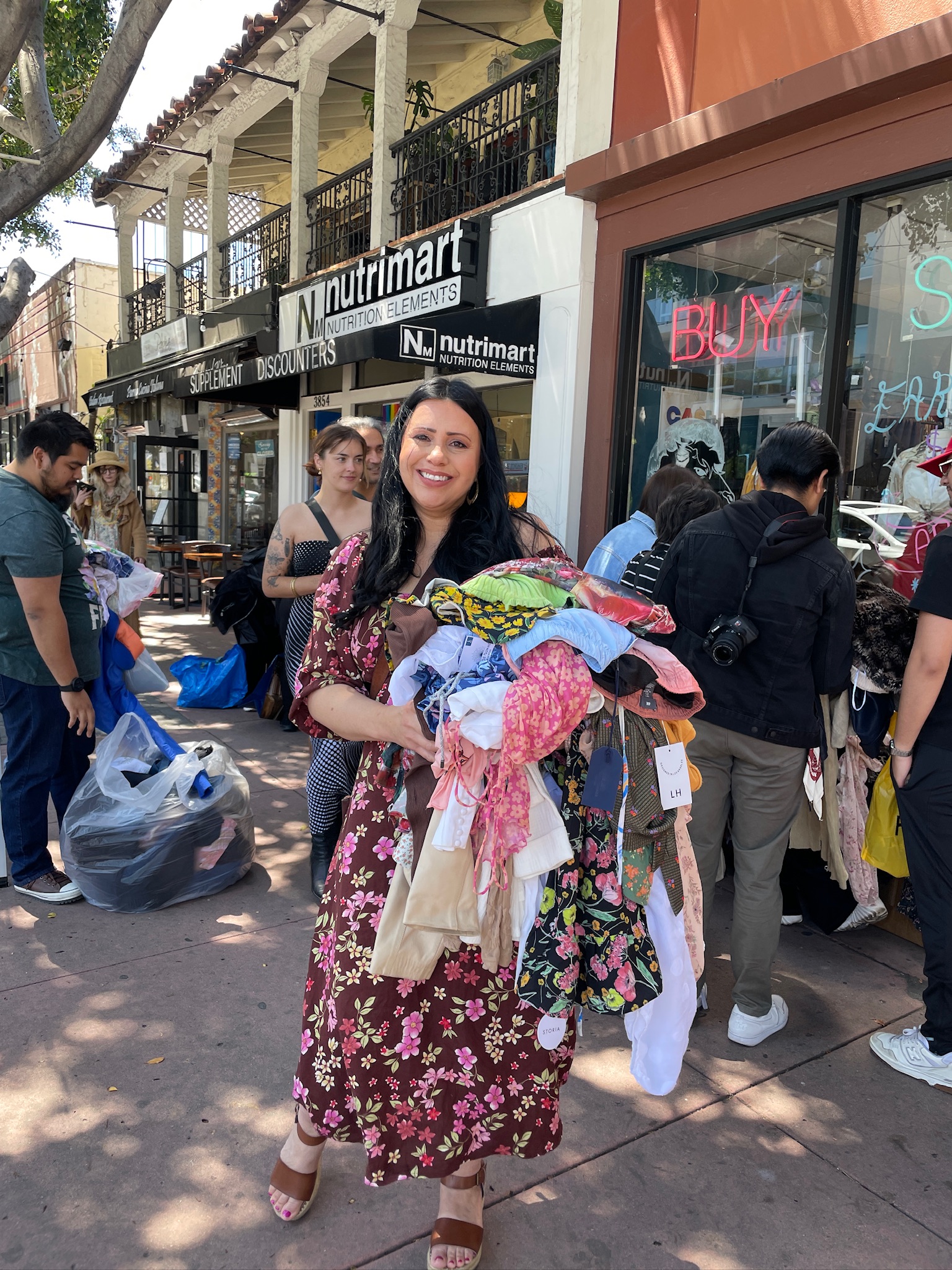 Customer with their dollar finds